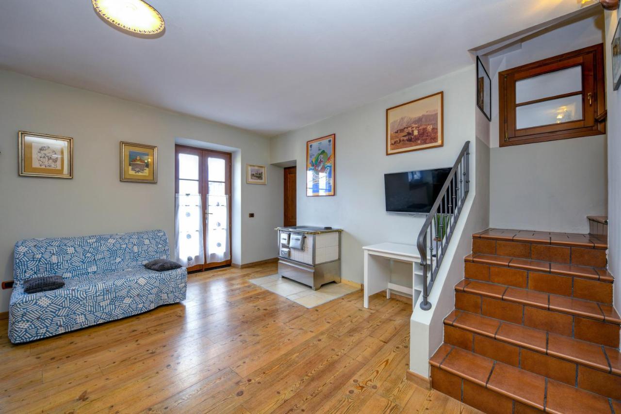 Casa Nel Borgo - Casa Oliva Βίλα Tremosine Εξωτερικό φωτογραφία